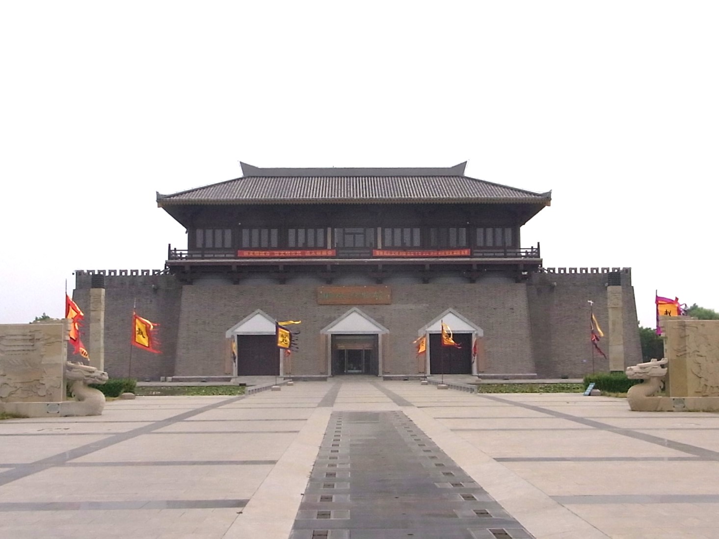 中国・古玩「石仏・仏陀坐像」中国三国時代・北魏・南梁・寺院跡地発掘仏・自然石 中国・古玩「石仏・仏陀坐像」中国三国時代・北魏・南梁・寺院